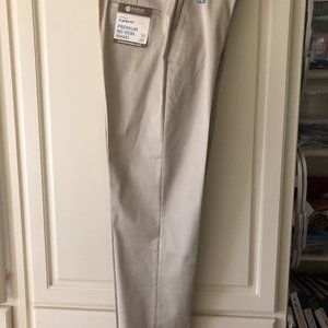 Haggar Classic fit  no iron khaki NWT
